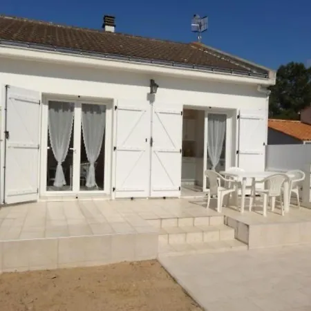 Ferienhaus Maisonnette Ensoleillee, A 100m De La Plage, Animaux Sur Demande *