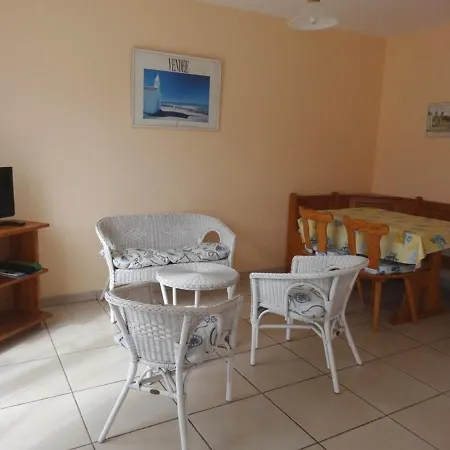 Ferienhaus Maisonnette Ensoleillee, A 100m De La Plage, Animaux Sur Demande